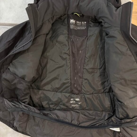 Helly Hansen Men's Juniper 3.0 H2Flow Life Pocket™ Insulated Ski Jacket - Picture 2 of 3